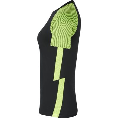 3. Nike Strike 21 W T-Shirt CW3553-011