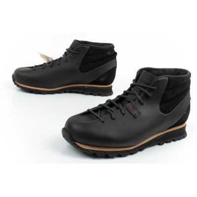18. Aku Minima Women's Hiking Shoes [101 052]