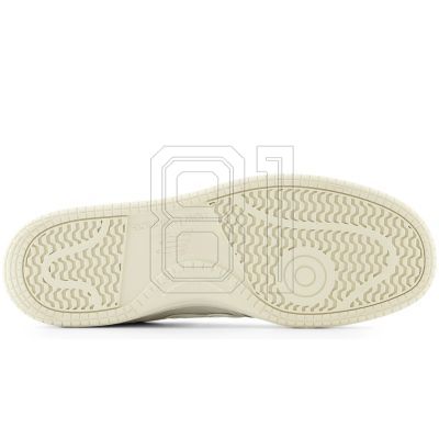 9. New Balance M BB480LDS sports shoes