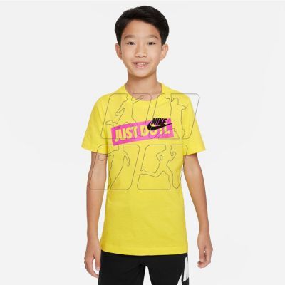 2. T-shirt Nike Sportswear Jr. DX9505-731