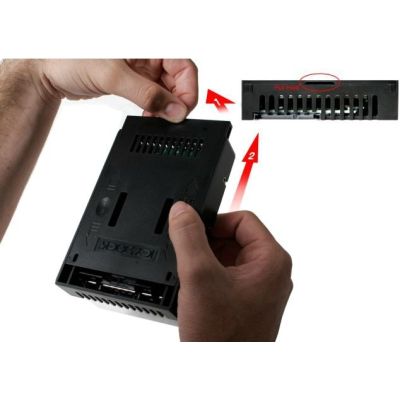 4. IcyDock adapter 2.5" -> 3.5" SATAI-III SSD&HDD 7-9.5mm