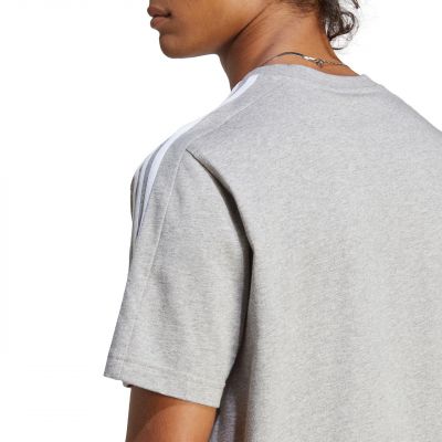 5. Adidas Essentials Single Jersey 3-Stripes M IC9337