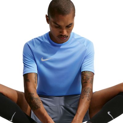 4. Nike Dri-Fit Park VIII Men's T-Shirt Light Blue HV8173 412