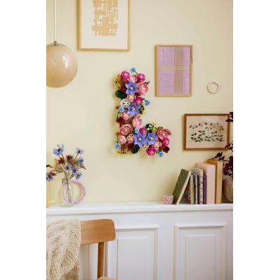 13. LEGO Botanical Collection 11503 - Flower Wall