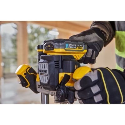 13. DeWALT DCW620NT-XJ Router/Trimmer Black, Yellow 23000 RPM
