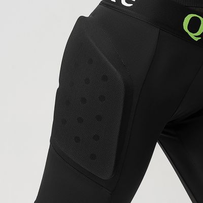 7. Qunature Ski Hip Protectors - Basic S Skis, Snowboard, Skates - Black