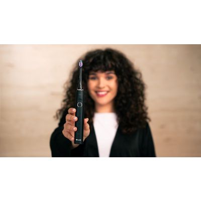 7. TrueLife SonicBrush Clean70 UV Black sonic toothbrush