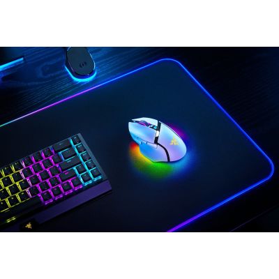 12. Razer Basilisk V3 Pro Gaming Mouse Right Side RF Wireless + Bluetooth + USB Type-C Optical 30000 DPI
