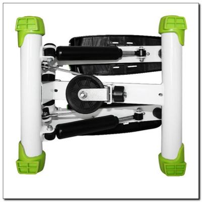 8. HMS S3033 green inclined stepper with cables