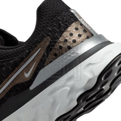 16. Running shoes Nike React Infinity Run Flyknit 3 W DD3024-009