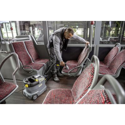 13. KARCHER Puzzi 8/1 (1.100-240.0) washing vacuum cleaner