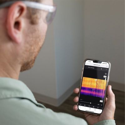 8. FLIR E5-PRO Professional Thermal Imaging Camera with Wi-Fi