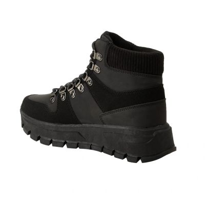 4. Lee Cooper women’s black insulated sport winter ankle boots