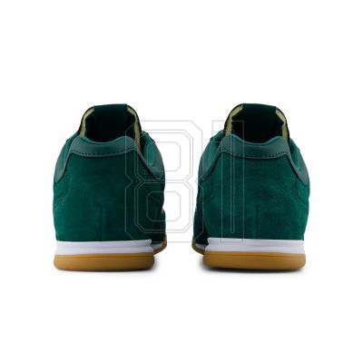 12. New Balance Unisex URC42SD shoes