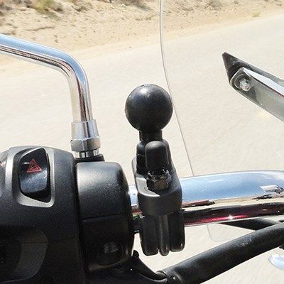 3. RAM MOUNT handlebar mount RAM-B-231ZU