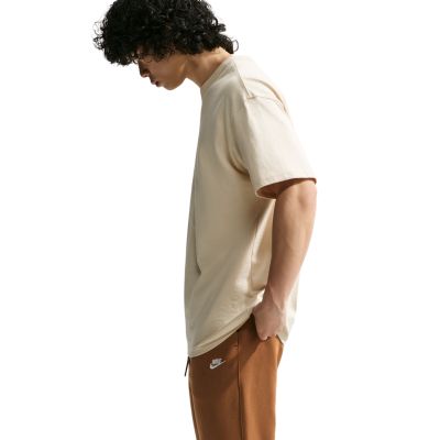 5. Nike Club Men's Pants Brown FN3801 270