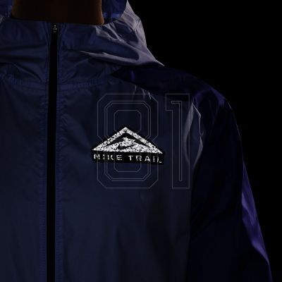 19. Nike Shield W DC8041-468 Jacket