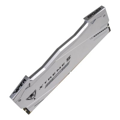 4. Patriot Memory Viper Xtreme 5 RGB Memory Module 32 GB 2 x 16 GB DDR5 8000 MT/s 288-pin DIMM ECC Correction