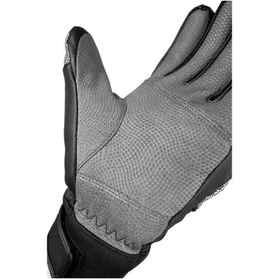 4. Reusch Worldcup Warrior Team Gloves