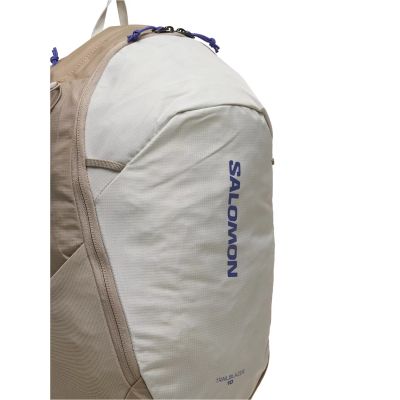 4. Salomon Trailblazer 10 Backpack LC2183100