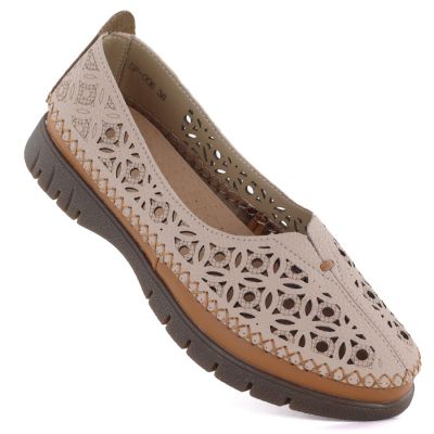 8. Beige Sergio Leone PB291 block heel pumps