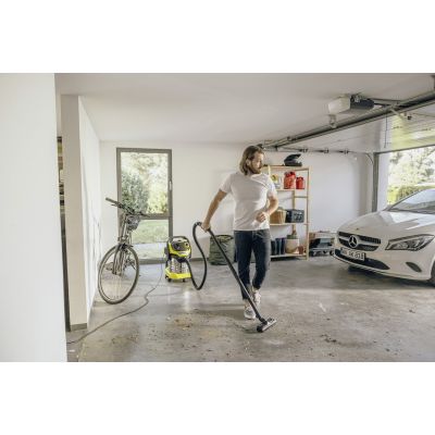 7. Universal Vacuum Cleaner KARCHER WD 5 S V-25/5/22
