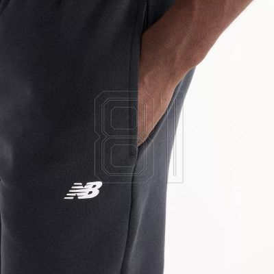 5. New Balance Sport Fleece Jogger M MP43904BK
