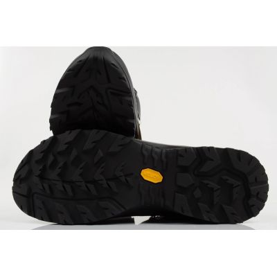 9. Aku Adapta Gore-tex men's comfortable trekking sports shoes