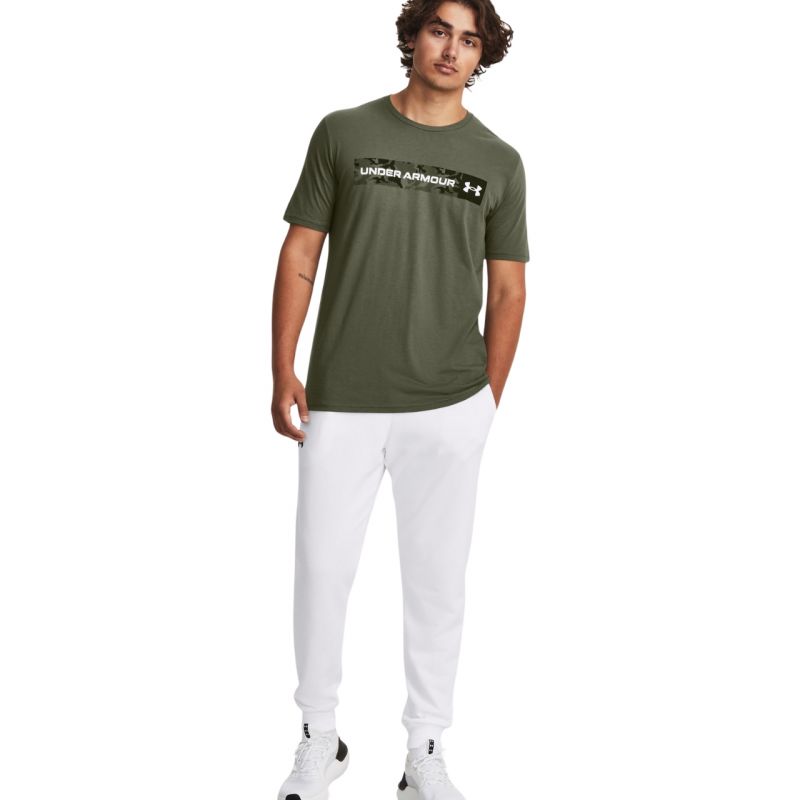 9. Under Armour Camo Chest Stripe T-shirt M 1376830 390