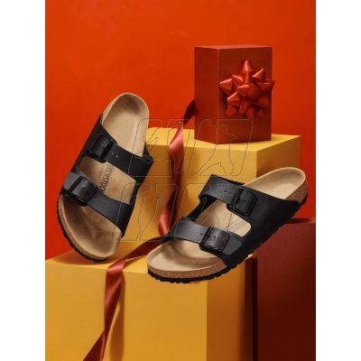 18. Birkenstock Arizona 51791