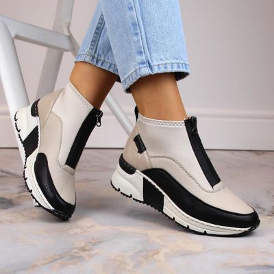 2. Rieker W RKR608 ankle boots beige