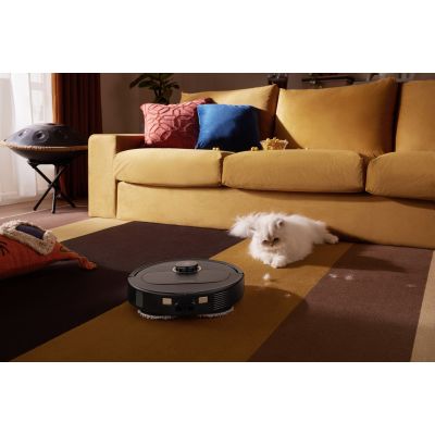31. Roborock Qrevo 5AE black cleaning robot