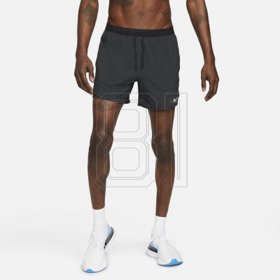 7. Nike Dri-FIT Stride M DM4755-010 Shorts