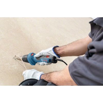 7. Bosch GHG 20-60 500 l/min 630 °C 2000 W Black, Blue, Gray