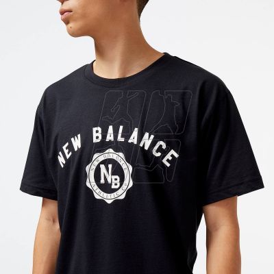 9. New Balance Sport Seasonal Graphic Cot BK M T-shirt MT31904BK