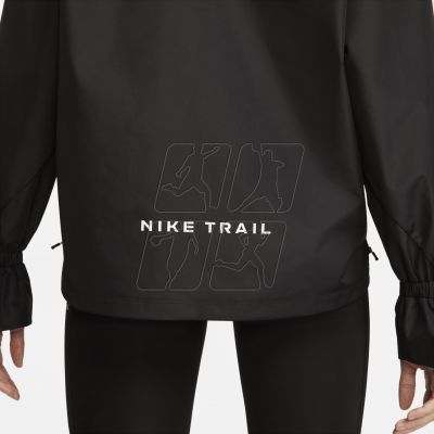 8. Nike GORE-TEX W DM7565-010 Jacket