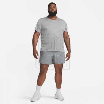 12. Shorts Nike Dri-FIT Stride M DM4761-084
