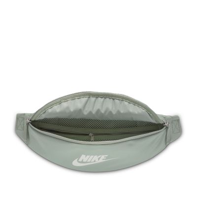 2. Nike Heritage Waist Bag DB0490-370