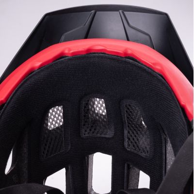 12. Radvik slag helmet 92800354335