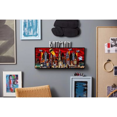 10. LEGO DC Super Heroes 76271 Batman: Gotham from The Animated Series