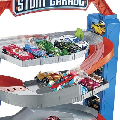 5. Hot Wheels City Stunt Garage GNL70 MATTEL