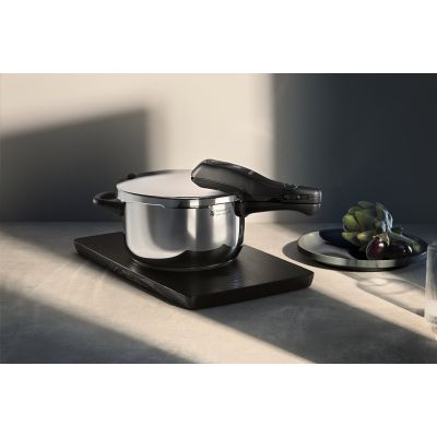 5. WMF Perfect 0791839990 6.5 l Stainless steel