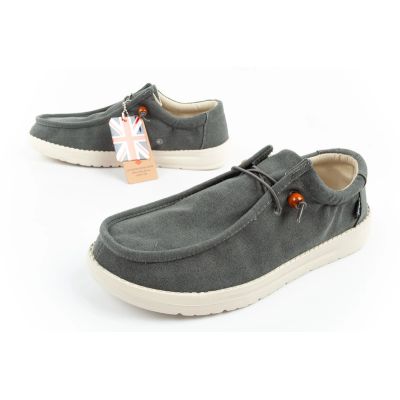 17. Lee Cooper shoes sneakers sports moccasins lightweight slip-on