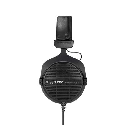 3. Beyerdynamic DT 990 PRO 250 OHM BLACK LIMITED EDITION - Open studio headphones