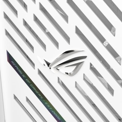 39. ASUS ROG Strix Helios II Midi Tower White