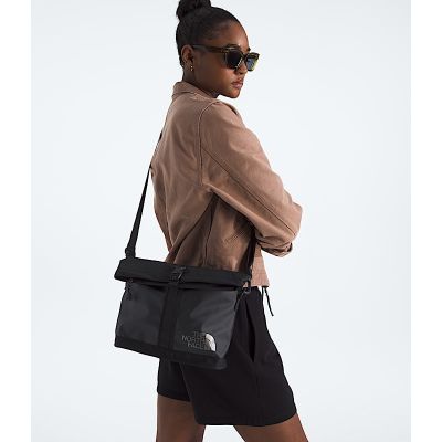 4. The North Face Base Camp Nylon, Polyester Black Unisex Shoulder Bag