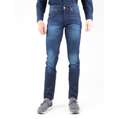3. Wrangler Greensboro jeans W15Q6262F