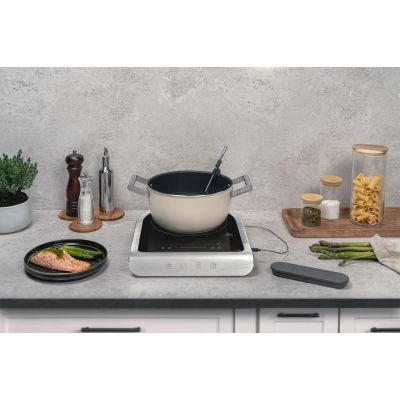 10. SMEG PIC01BLMEU portable induction hob