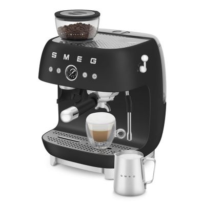 8. Smeg EGF03BLMEU coffee machine Manual espresso machine 2.4 l