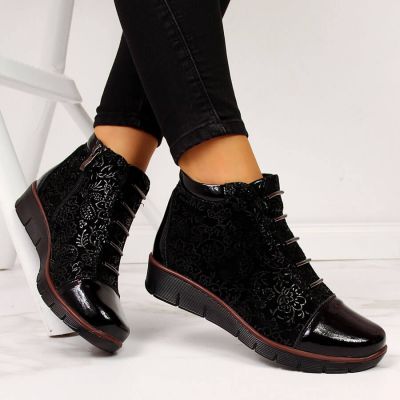 7. Women’s black insulated leather ankle boots with print, Filippo